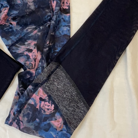 Lululemon Athletica Cycle Leggings | Size 6 | Mesh Bottom | Padded Butt | NWOT - Picture 7 of 9